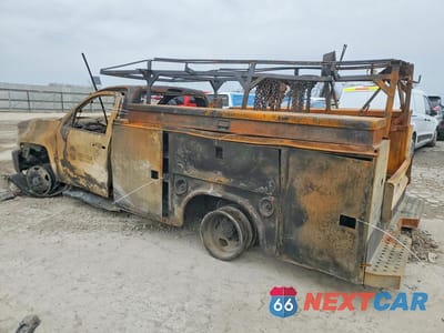 Drugie zdjęcie samochodu z przodu: 2019 CHEVROLET SILVERADO HD UTILITY / SERVICE TRUCK VIN:1GB3KVCG0KF148280 - miniatura