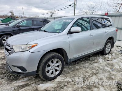 2013 TOYOTA HIGHLANDER BASE 5TDBK3EH9DS272004 - główne zdjęcie licytacji z USA - miniatura