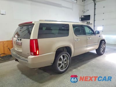 Trzecie zdjęcie samochodu z tyłu: 2007 CADILLAC ESCALADE ESV VIN:1GYFK66837R298225 - miniatura
