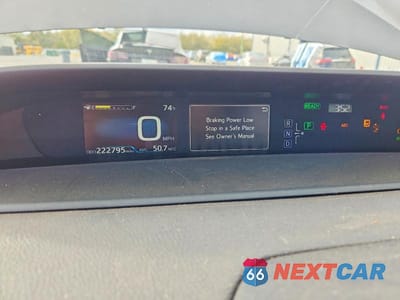 Zdjęcie 9 z 11 samochodu: 2018 TOYOTA PRIUS THREE VIN:JTDKARFU0J3550710 - miniatura