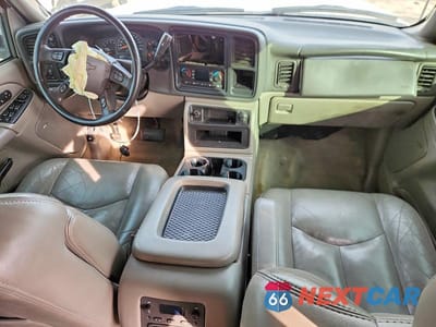 Zdjęcie 8 z 12 samochodu: 2004 CHEVROLET TAHOE K1500 VIN:1GNEK13Z44R306479 - miniatura