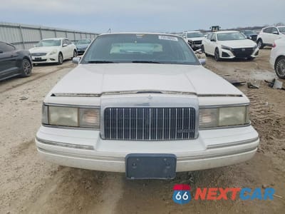 Piąte zdjęcie samochodu w środku: 1994 LINCOLN TOWN CAR EXECUTIVE VIN:1LNLM81W6RY704376 - miniatura