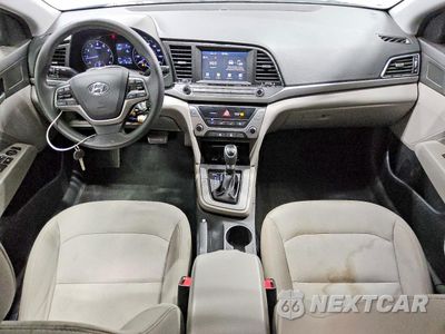 Zdjęcie 8 z 13 samochodu: 2017 HYUNDAI ELANTRA SE VIN:5NPD84LF7HH046649 - miniatura