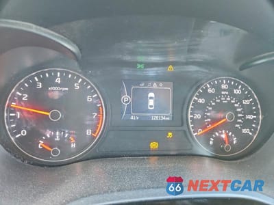 Zdjęcie 9 z 13 samochodu: 2018 KIA OPTIMA LX VIN:KNAGT4L35J5213465 - miniatura