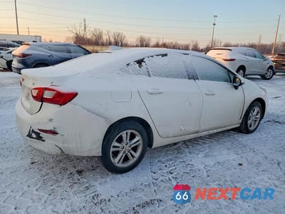 Trzecie zdjęcie samochodu z tyłu: 2017 CHEVROLET CRUZE LT VIN:1G1BE5SM8H7280947 - miniatura