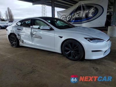 Czwarte zdjęcie samochodu z boku: 2024 TESLA MODEL S VIN:5YJSA1E69RF542222 - miniatura