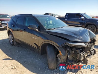 Czwarte zdjęcie samochodu z boku: 2023 CHEVROLET BLAZER 2LT VIN:3GNKBCR42PS211799 - miniatura
