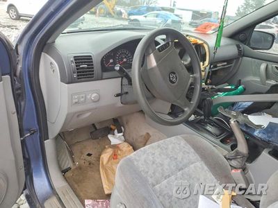 Zdjęcie 9 z 12 samochodu: 2006 KIA SORENTO EX VIN:KNDJD733X65624956 - miniatura