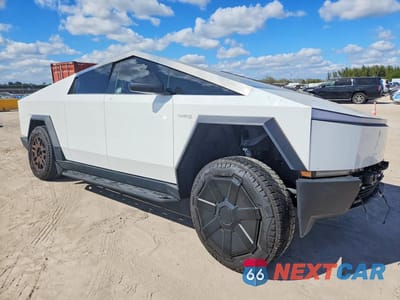 Czwarte zdjęcie samochodu z boku: 2024 TESLA CYBERTRUCK VIN:7G2CEHED7RA014463 - miniatura