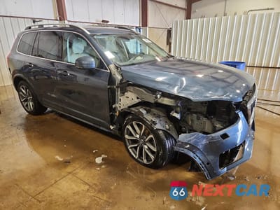 Czwarte zdjęcie samochodu z boku: 2019 VOLVO XC90 T6 MOMENTUM VIN:YV4A22PK9K1460852 - miniatura