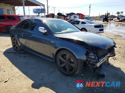 Czwarte zdjęcie samochodu z boku: 2011 AUDI S4 PREMIUM PLUS VIN:WAUBGAFL1BA175752 - miniatura