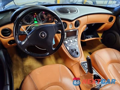 Zdjęcie 8 z 12 samochodu: 2004 MASERATI SPYDER CAMBIOCORSA VIN:ZAMBB18A240011394 - miniatura