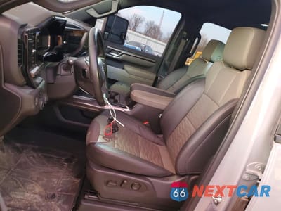 Zdjęcie 7 z 12 samochodu: 2025 CHEVROLET SILVERADO K2500 ZR2 VIN:1GC4KYEY4SF181371 - miniatura