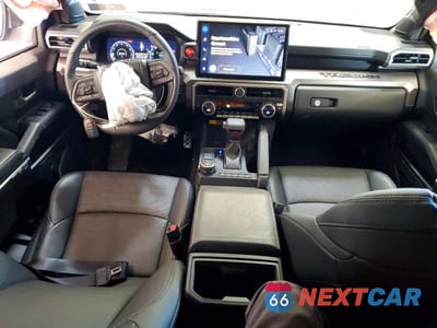 Zdjęcie 8 z 11 samochodu: 2025 TOYOTA TACOMA TRD SPORT VIN:3TMLB5JN8SM104864 - miniatura