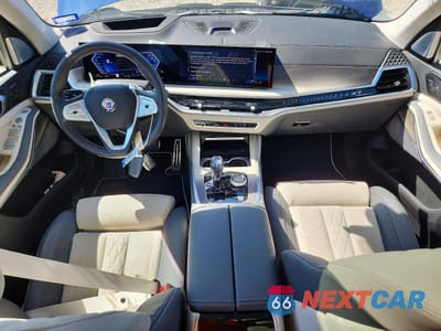 Zdjęcie 8 z 14 samochodu: 2024 BMW X7 ALPINA XB7 VIN:5UX43EM16R9T95575 - miniatura