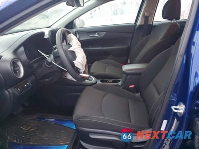 Zdjęcie 7 z 12 samochodu: 2021 KIA FORTE FE VIN:3KPF24AD4ME360494 - miniatura