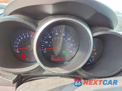 Zdjęcie 9 z 12 samochodu: 2012 KIA SOUL + VIN:KNDJT2A66C7356037 - miniatura