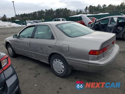 Drugie zdjęcie samochodu z przodu: 1998 TOYOTA CAMRY CE VIN:4T1BG22K3WU270254 - miniatura