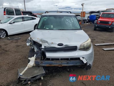 Piąte zdjęcie samochodu w środku: 2015 KIA SOUL VIN:KNDJN2A26F7778224 - miniatura