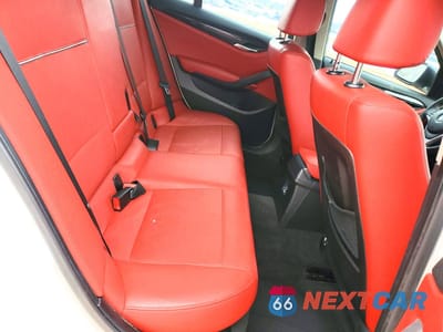 Zdjęcie 10 z 13 samochodu: 2013 BMW X1 XDRIVE28I VIN:WBAVL1C53DVR90951 - miniatura