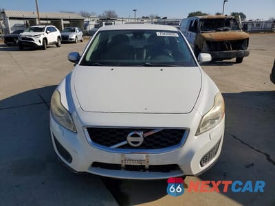 Piąte zdjęcie samochodu w środku: 2011 VOLVO C30 T5 VIN:YV1672MK0B2196987 - miniatura