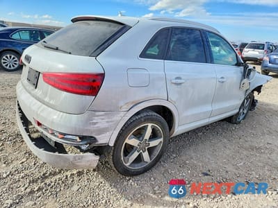Trzecie zdjęcie samochodu z tyłu: 2015 AUDI Q3 PRESTIGE VIN:WA1GFCFS6FR004897 - miniatura