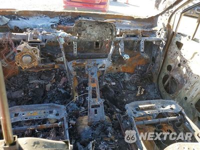 Zdjęcie 8 z 11 samochodu: 2024 TOYOTA SIENNA VIN:5TDKRKEC0RS209133 - miniatura