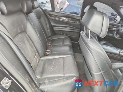 Zdjęcie 10 z 11 samochodu: 2013 BMW 740 I VIN:WBAYA6C5XDC994927 - miniatura