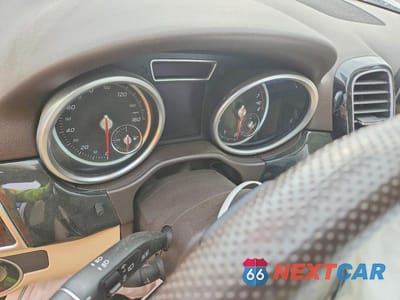 Zdjęcie 9 z 13 samochodu: 2017 MERCEDES-BENZ GLE 350 4MATIC VIN:4JGDA5HB3HA948315 - miniatura