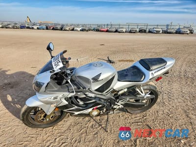 Trzecie zdjęcie samochodu z tyłu: 2001 HONDA CBR600 F4 VIN:JH2PC35011M202640 - miniatura
