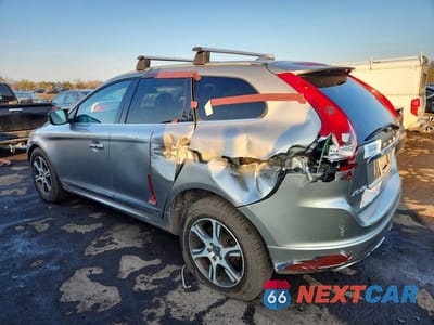 Drugie zdjęcie samochodu z przodu: 2015 VOLVO XC60 T6 PLATINUM VIN:YV4902RD7F2582181 - miniatura