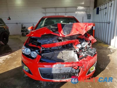 Piąte zdjęcie samochodu w środku: 2015 CHEVROLET SONIC LTZ VIN:1G1JE6SB8F4206913 - miniatura