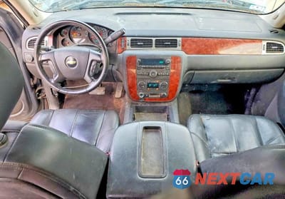 Zdjęcie 8 z 12 samochodu: 2011 CHEVROLET SILVERADO K1500 LTZ VIN:1GCRKTE3XBZ142408 - miniatura