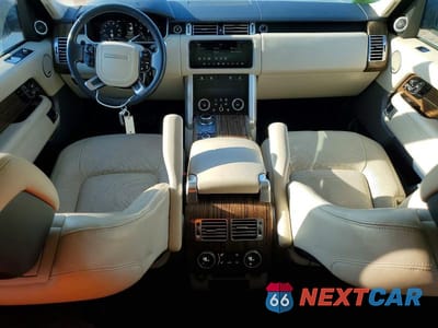 Zdjęcie 8 z 12 samochodu: 2018 LAND ROVER RANGE ROVER HSE VIN:SALGS2SV3JA393090 - miniatura