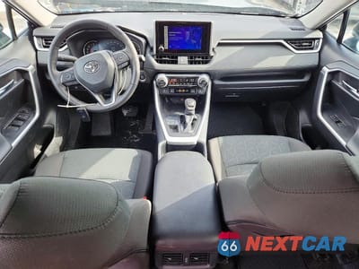 Zdjęcie 8 z 13 samochodu: 2024 TOYOTA RAV4 XLE VIN:2T3R1RFV1RC462590 - miniatura