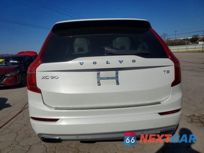 Zdjęcie 6 z 14 samochodu: 2021 VOLVO XC90 T5 MOMENTUM VIN:YV4102CK4M1751046 - miniatura