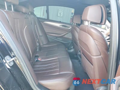 Zdjęcie 10 z 12 samochodu: 2019 BMW M550XI VIN:WBAJB9C52KB465023 - miniatura
