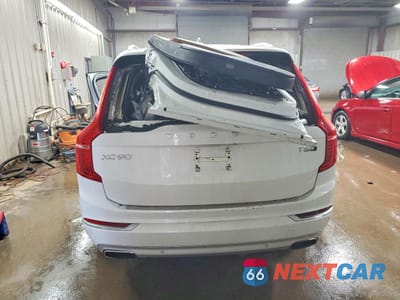 Zdjęcie 6 z 12 samochodu: 2017 VOLVO XC90 T6 VIN:YV4A22PLXH1149545 - miniatura