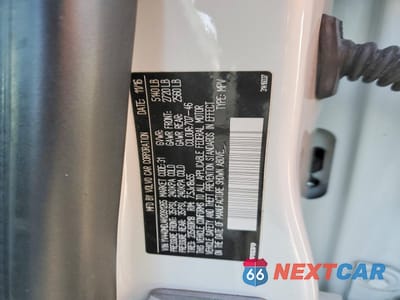 Zdjęcie 14 z 14 samochodu: 2017 VOLVO XC60 T5 VIN:YV440MDJ4H2091265 - miniatura