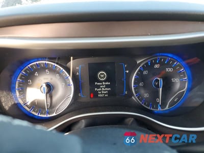 Zdjęcie 9 z 13 samochodu: 2023 CHRYSLER VOYAGER LX VIN:2C4RC1CG2PR548577 - miniatura