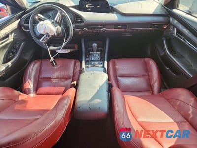 Zdjęcie 8 z 13 samochodu: 2023 MAZDA 3 PREFERRED VIN:3MZBPACM2PM377748 - miniatura