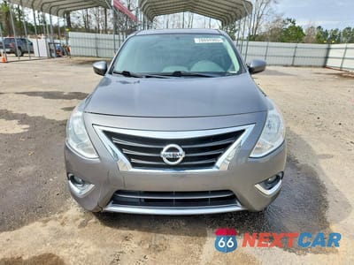 Piąte zdjęcie samochodu w środku: 2018 NISSAN VERSA SV VIN:3N1CN7AP0JL839186 - miniatura