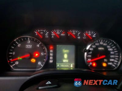 Zdjęcie 9 z 12 samochodu: 2016 CHEVROLET SILVERADO K1500 VIN:1GCVKNEC3GZ212039 - miniatura