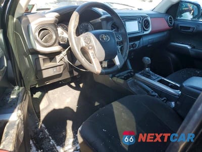 Zdjęcie 8 z 12 samochodu: 2018 TOYOTA TACOMA ACCESS CAB VIN:5TFSX5EN1JX061453 - miniatura