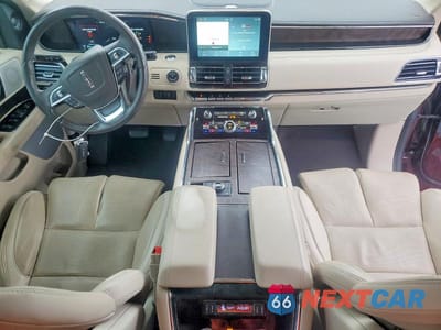 Zdjęcie 8 z 13 samochodu: 2021 LINCOLN NAVIGATOR RESERVE VIN:5LMJJ2LT3MEL05755 - miniatura