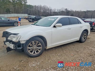 2016 CHRYSLER 300 LIMITED 2C3CCAAG9GH135705 - główne zdjęcie licytacji z USA - miniatura