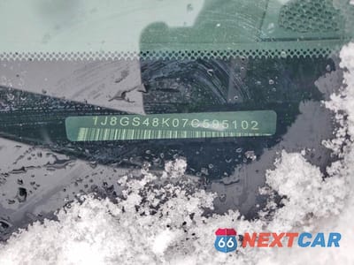 Zdjęcie 13 z 13 samochodu: 2007 JEEP GRAND CHEROKEE LAREDO VIN:1J8GS48K07C595102 - miniatura