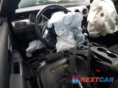 Zdjęcie 8 z 11 samochodu: 2019 FORD MUSTANG VIN:1FA6P8TH6K5184488 - miniatura