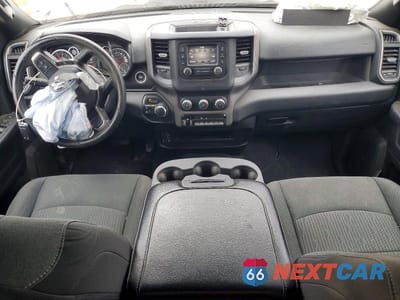 Zdjęcie 8 z 11 samochodu: 2023 RAM 2500 TRADESMAN 6.4L V8 CREW CAB VIN:3C6UR5CJ5PG500354 - miniatura