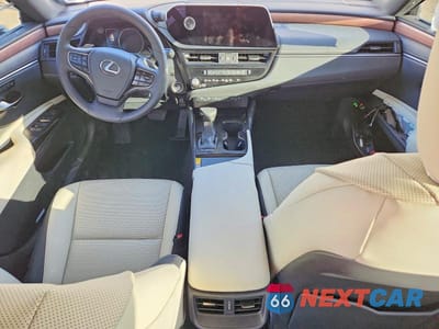 Zdjęcie 8 z 12 samochodu: 2025 LEXUS ES 350 BASE VIN:58ADZ1B13SU214032 - miniatura